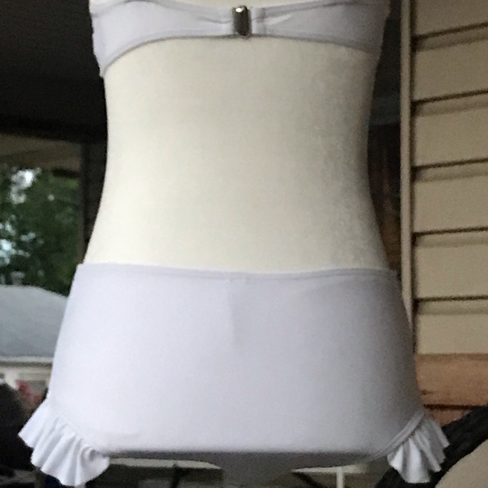 NWOT 2-pc Ruffle Bikini (set) - Picture 12 of 12